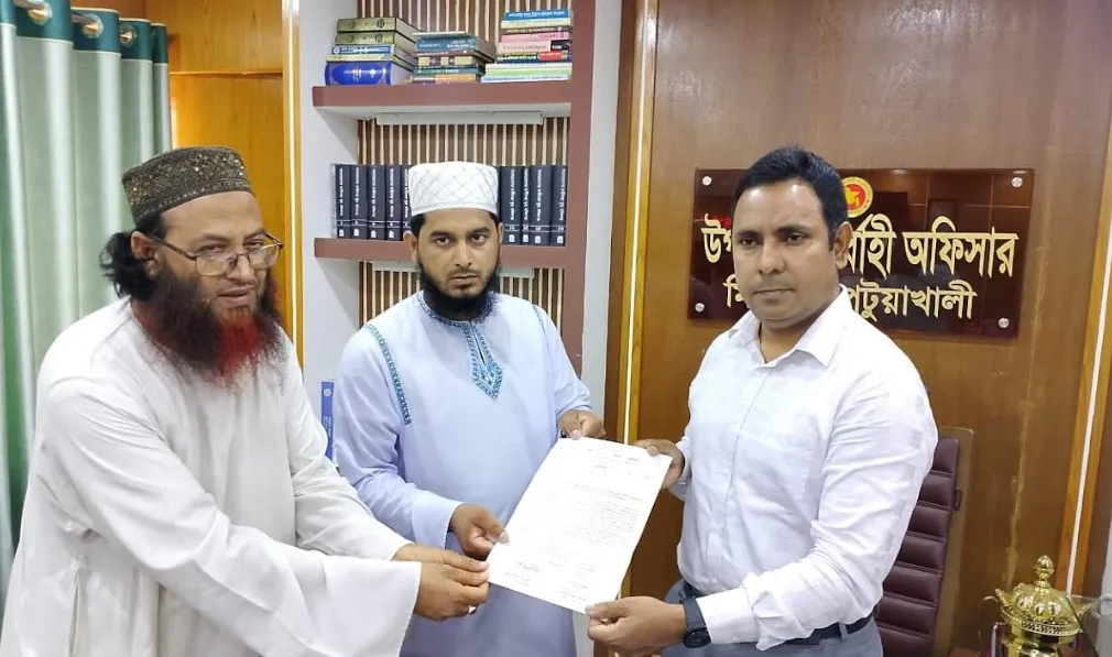 রাজস্ব খাতে স্থানান্তরের দাবিতে মির্জাগঞ্জে ‘মউশিক’ শিক্ষকদের স্মারকলিপি ও সংবাদ সম্মেলন